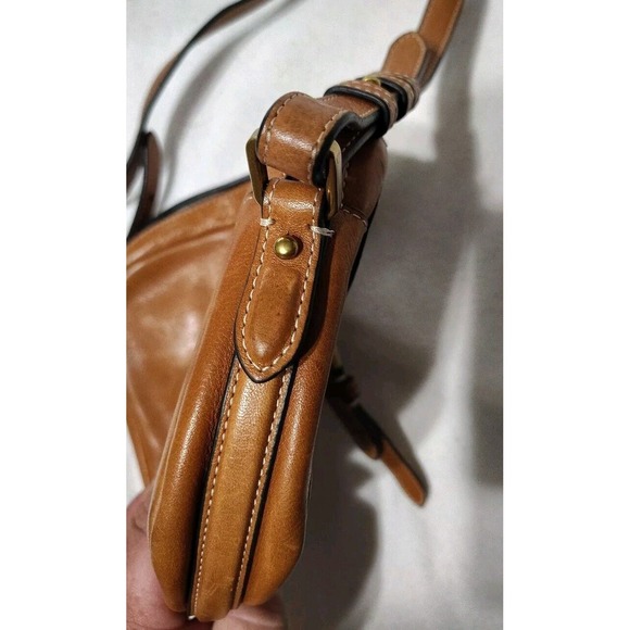 Fossil Vintage Brown Leather Folding Flap Saddle Bag Purse Crossbody - Picture 4 of 10